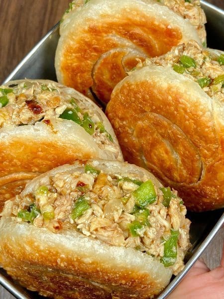 肉夹馍這樣做，饼皮脆脆的，超級好吃