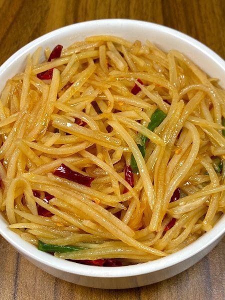 土豆丝這樣做，酸辣脆爽，太好吃了