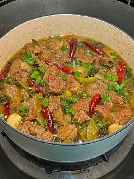 酸菜牛腩煲，奶奶这个秘方真的绝了