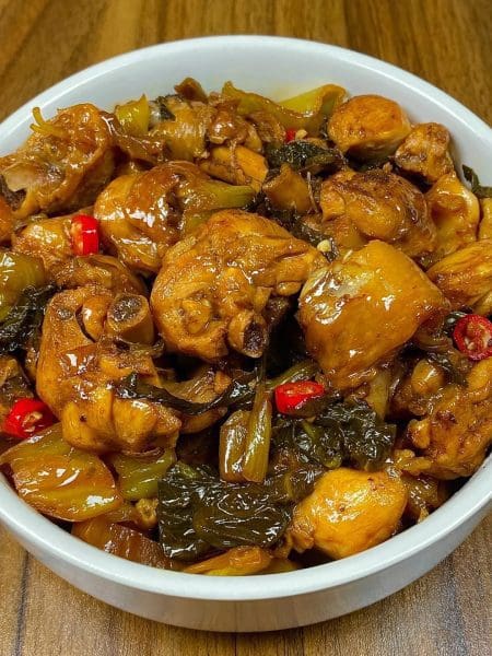 酸菜鸡這樣做，一盘都不够吃！鸡腿香嫩多汁