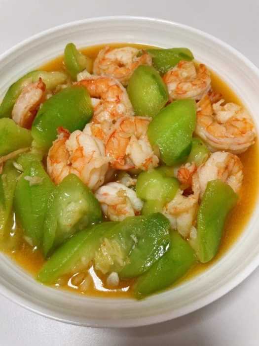 夏天必吃丝瓜炒虾仁！！