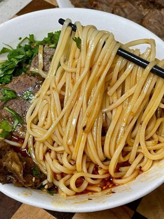 这碗家庭版牛肉面我可以吃一辈子！！！
