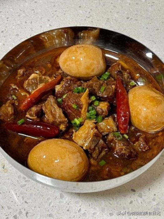 炖牛腩怎么做，软烂入味，无敌下饭