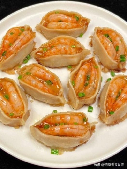 我妈尝了一个，要求年夜饭上必须要有它