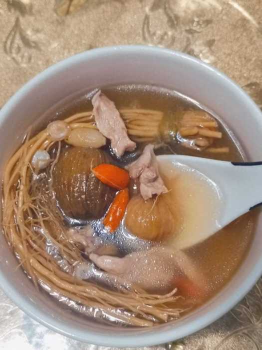 多亏了婆婆的“龙须草汤”，整个人精神了