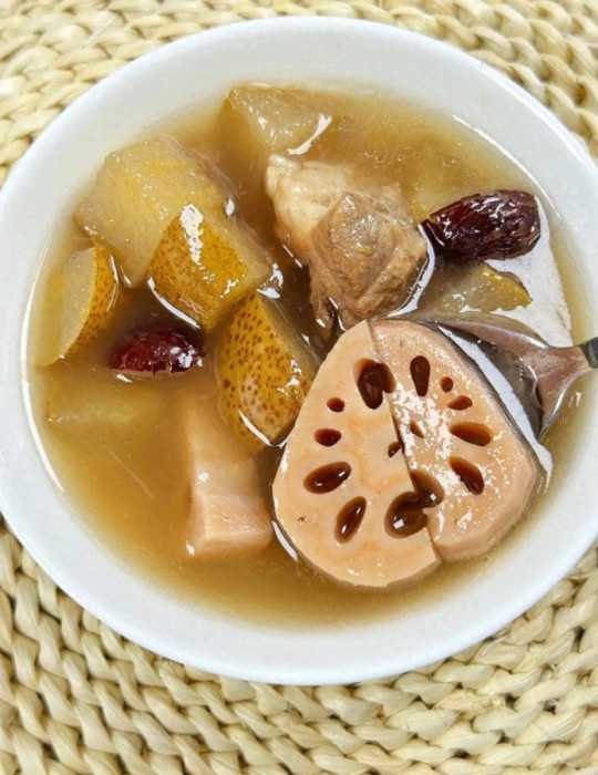 秋燥嗓子干？靠这3种平价食材炖汤！全家喝一周，燥气全跑光