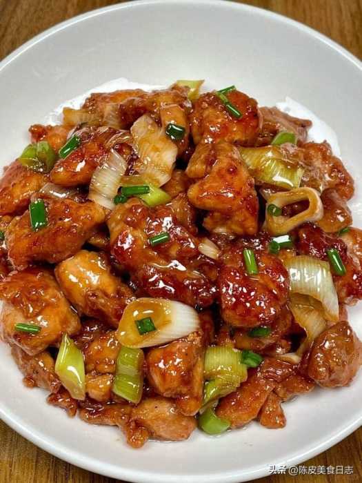 鸡腿这样做，葱香味十足，超下饭